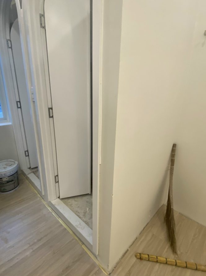 SỬ DỤNG CỬA NHỰA CHO NHÀ TẮM BỀN BỈ VÀ PHONG CÁCH